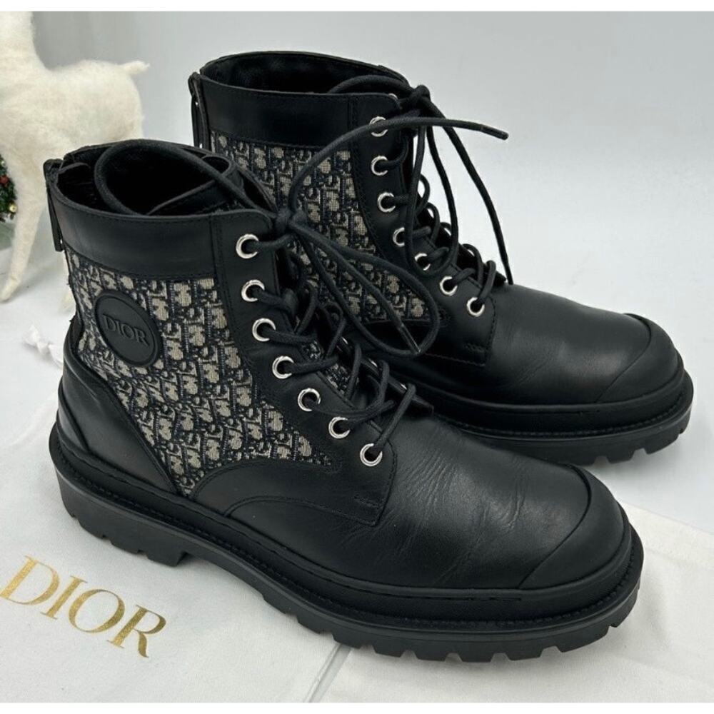 Women’s Dior explorer ankle boots size 39 made in Italy